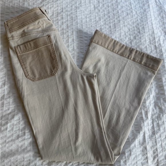 Tan Chicos denim. Size 0.5 (6). Like new. Tan and sand color. - Picture 2 of 8